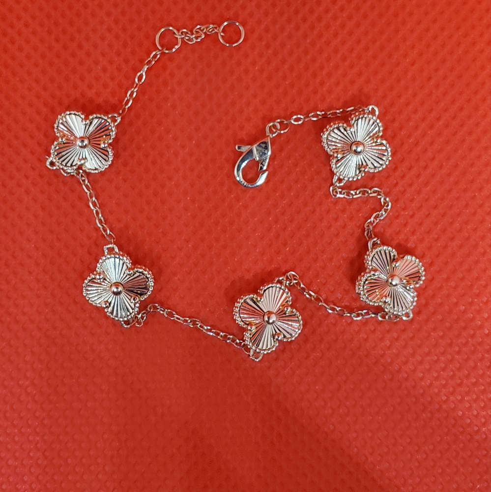 18k real gold bracelet/ Sold